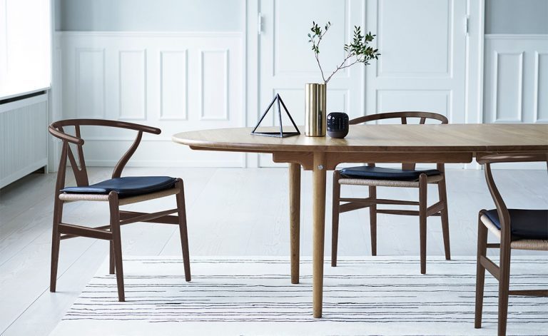 ch24-wishbone-chair-wood-hans-wegner-carl-hansen-and-son-16