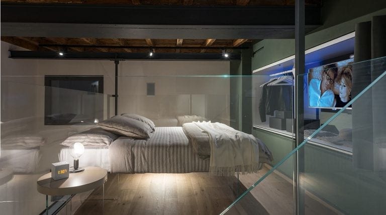 letto-air-casa-lago