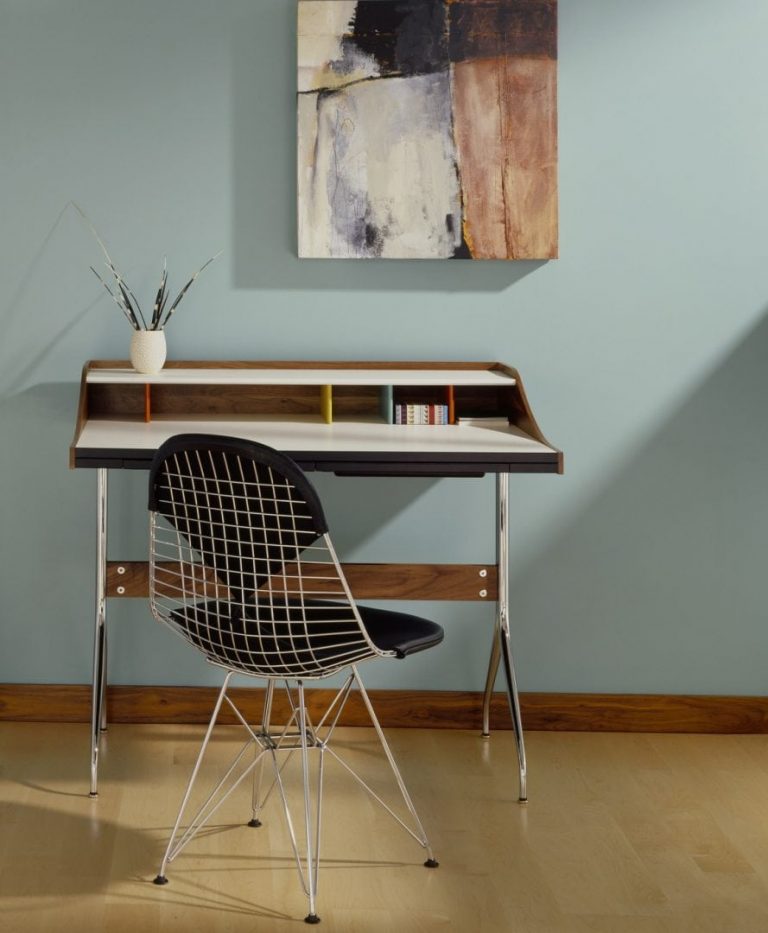 Swag-Leg-Desk00