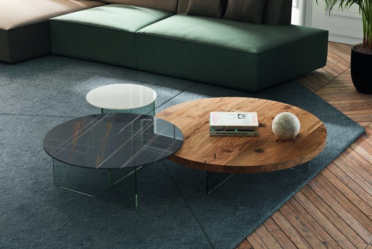 Air Round Coffee Table_ Glass & Wildwood_ambientato