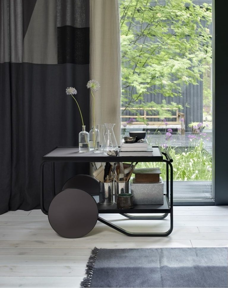 Artek_Tea_Trolley_901_revisited_by_Hella_Jongerius_photo_Sameli_Rantanen_set_Ulla_Koskinen_4_JPG