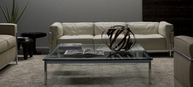 Canapé-LC3-et-Table-LC10-Cassina1