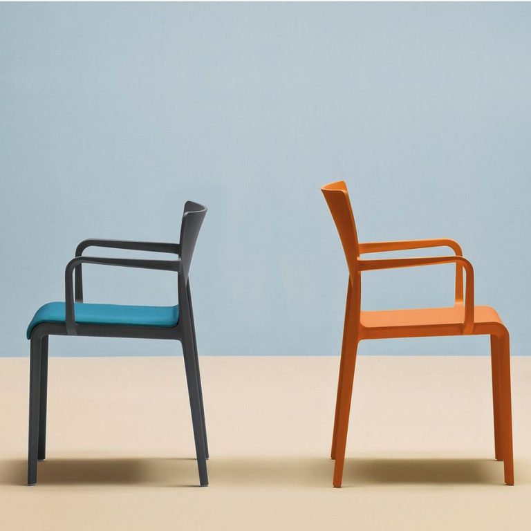 VOLT - chair5