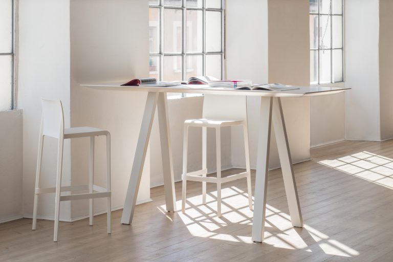 arki-table-volt-gallery-01