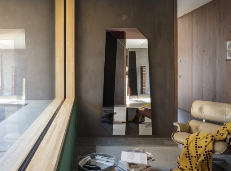 letteronza-mogg-mirror