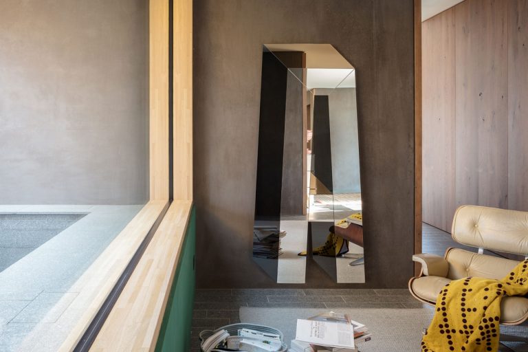 mogg_mirrors_letteronza_04-1280x853