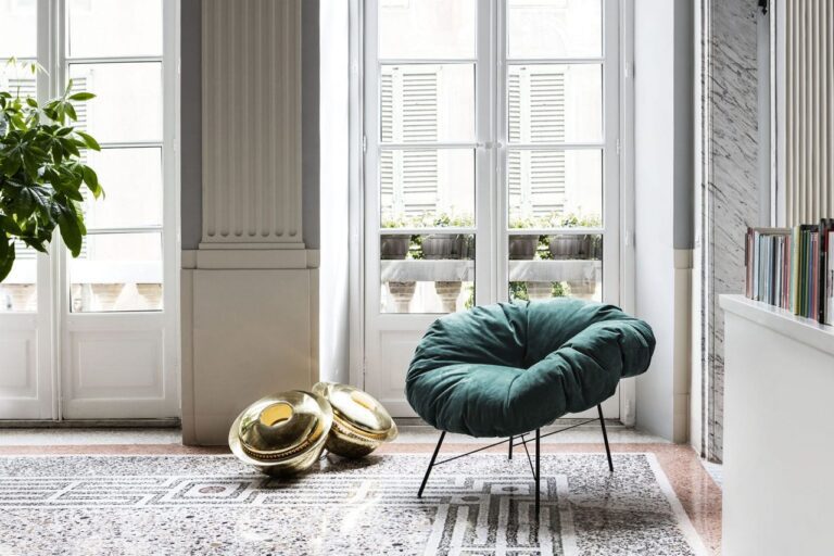 mogg_seats_closer-1280x853