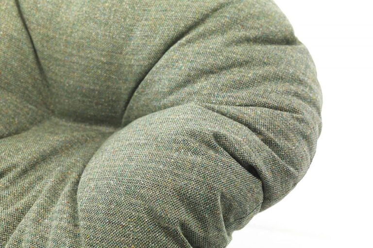 mogg_seats_closer_10-1280x853