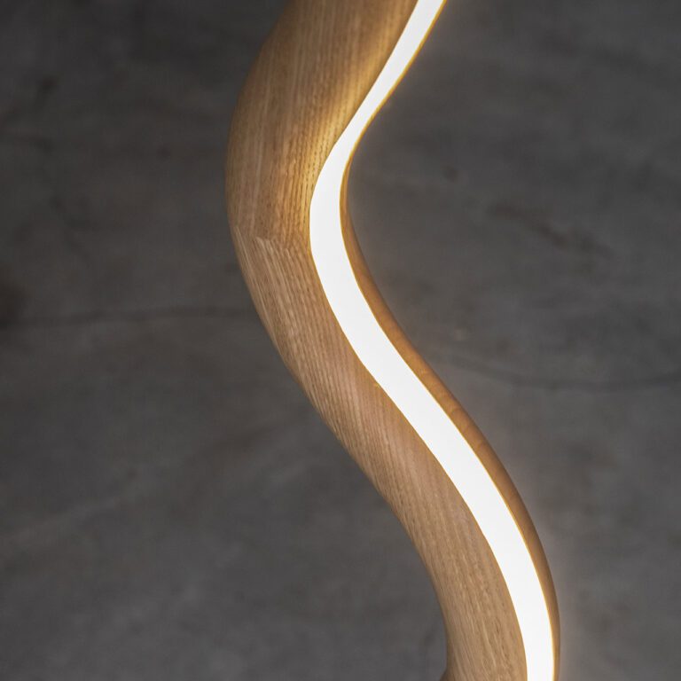 Natura_lamp_vis-a-vis_wood_06