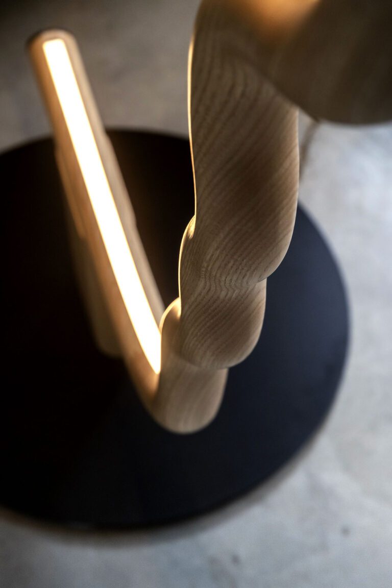 Natura_lamp_vis-a-vis_wood_07