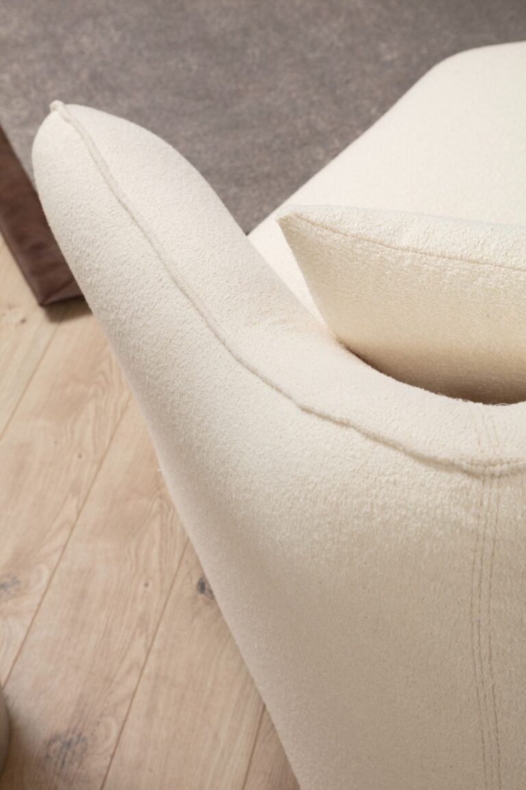 Mentis_Sofa_3