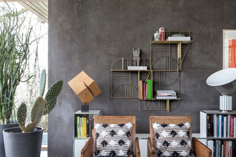 mogg_accessories_musa_header-1280x853