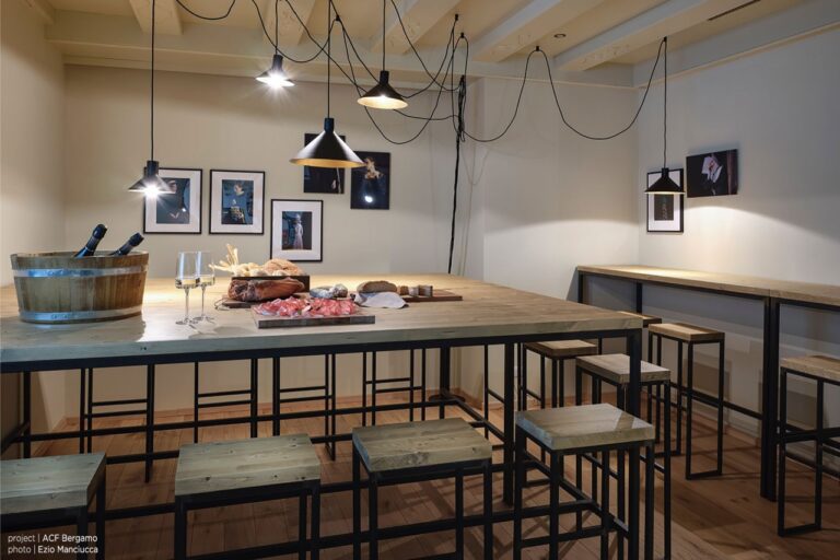mogg_lamp_cerberina_25-1280x853