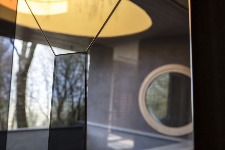 mogg_mirrors_letteronza_08-1280x853