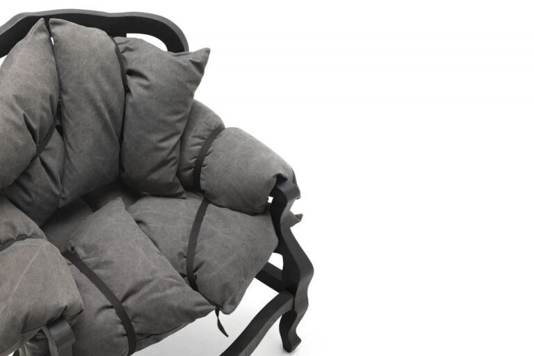 mogg_seats_7pillows_6-1280x853